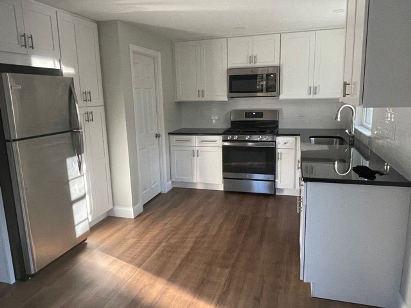 Duxbury Apartment: Kingstown Way