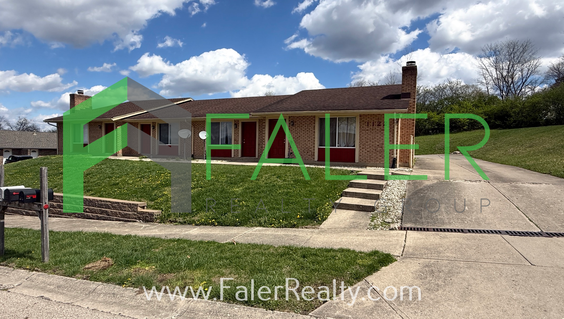 West Carrollton Apartment: 1122 Redbluff Dr