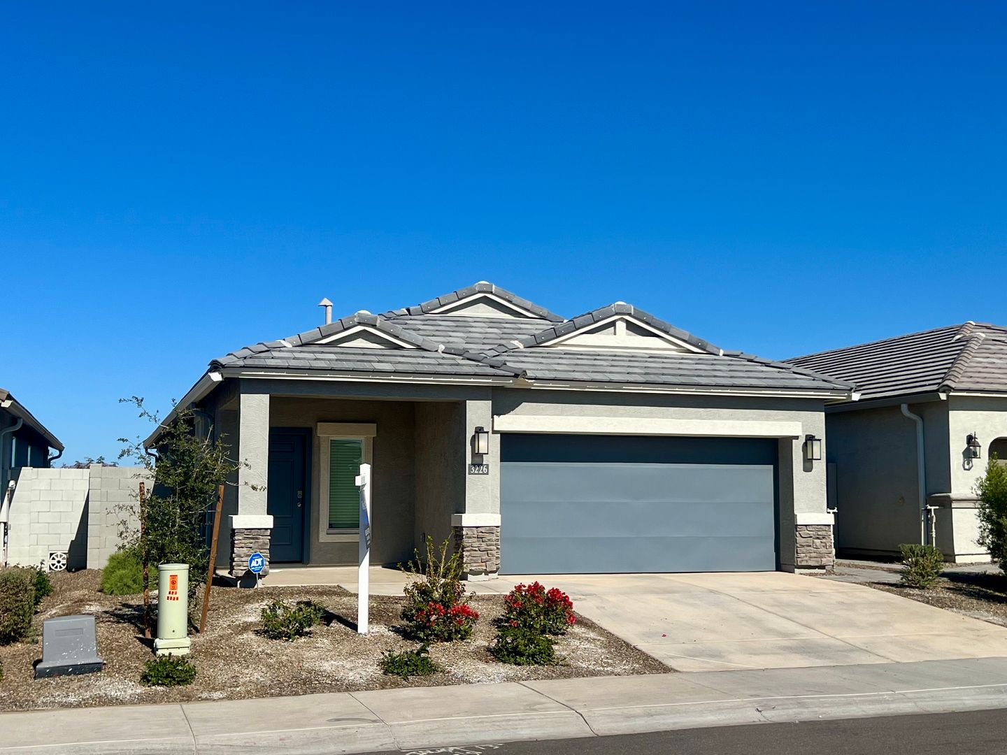 Apache Junction House: 3226 W Stanton Ave