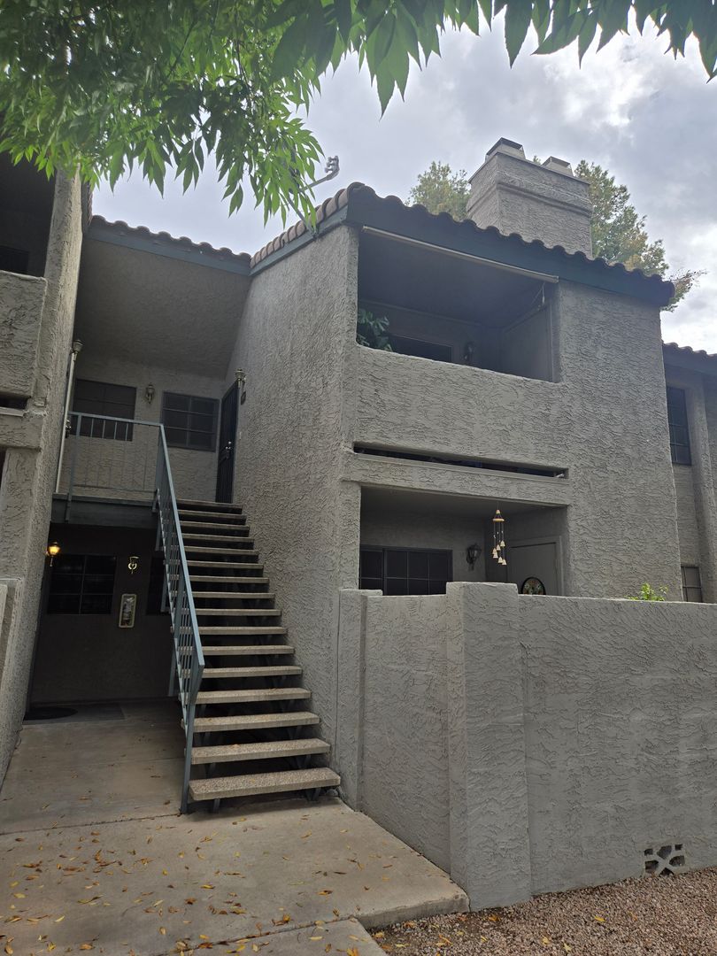 Mesa House: 533 W Guadalupe Rd, Unit 2011