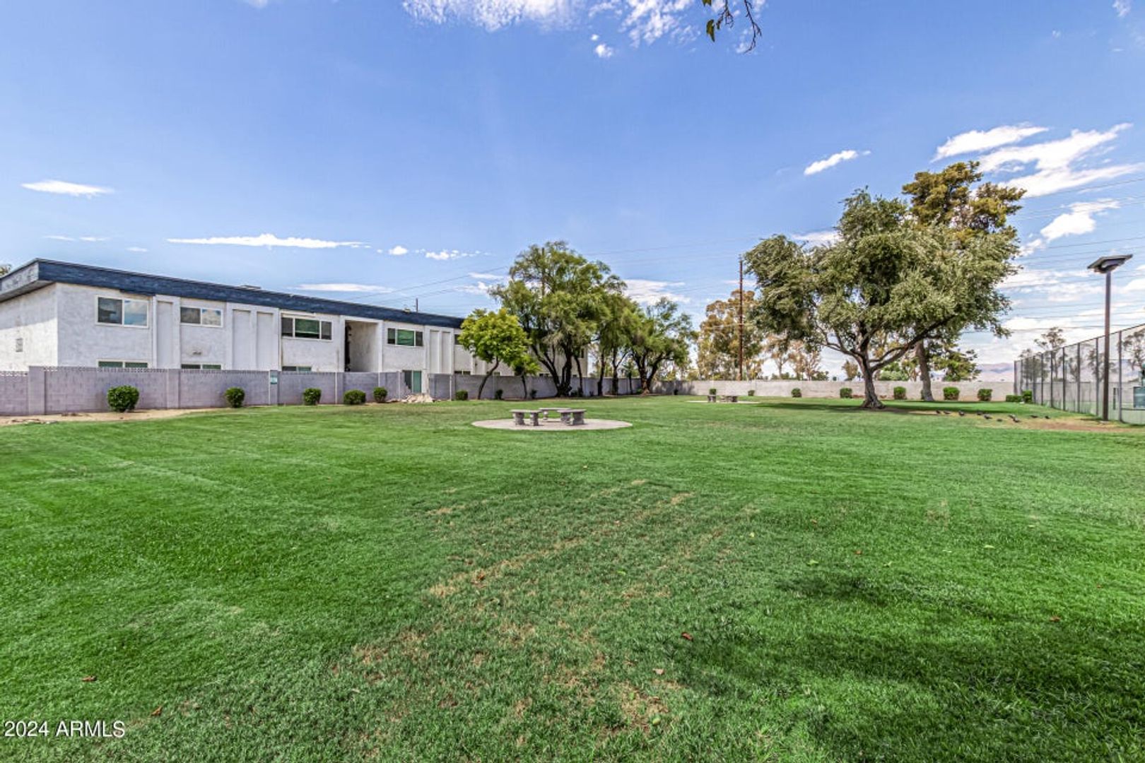 Mesa Condo: 424 W. Brown Road #129