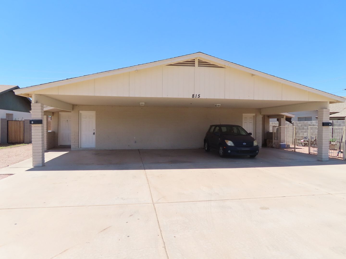 Mesa House: 815 E. 4th Place #A