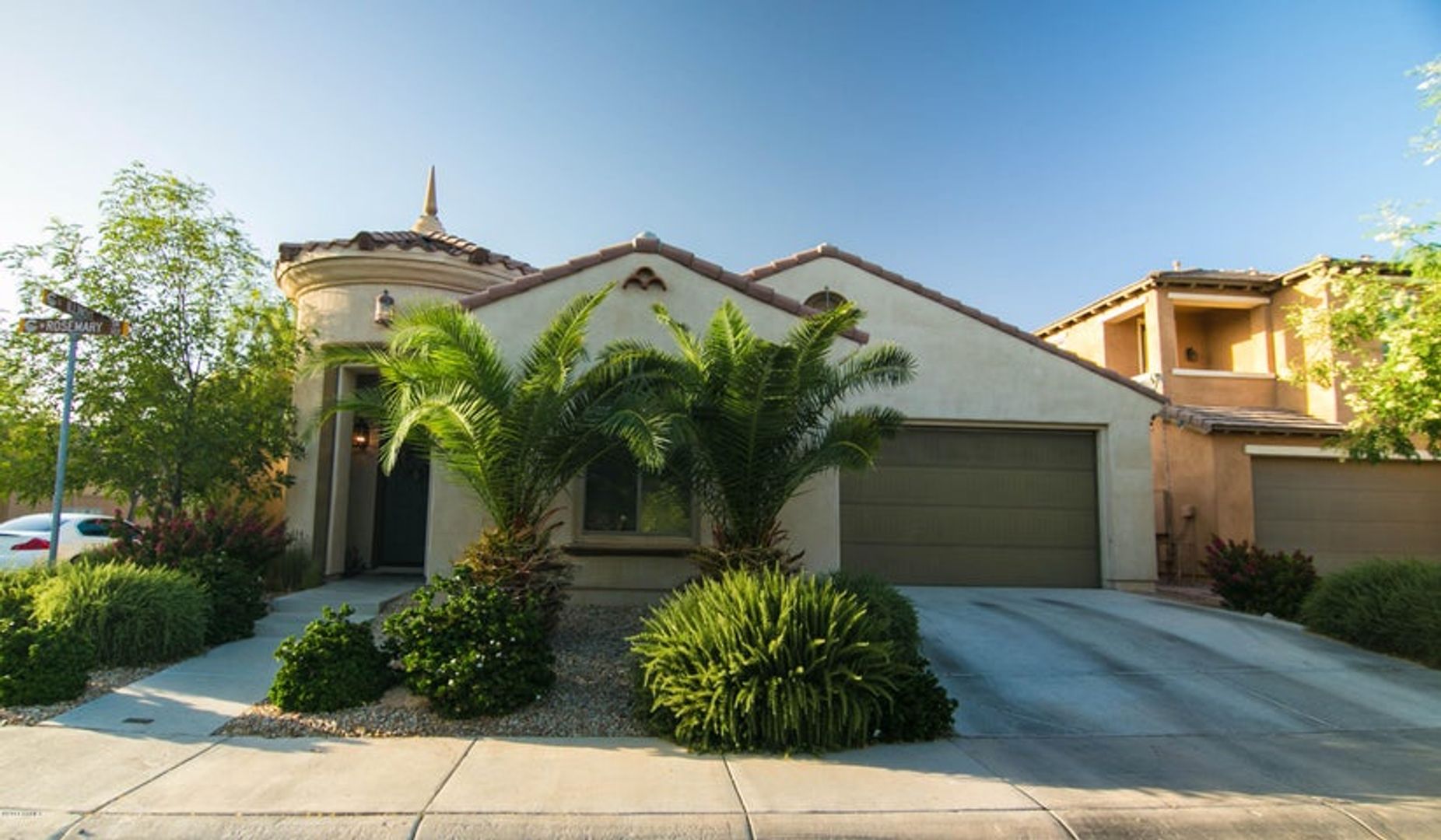 Chandler House: 322 W. Rosemary Drive