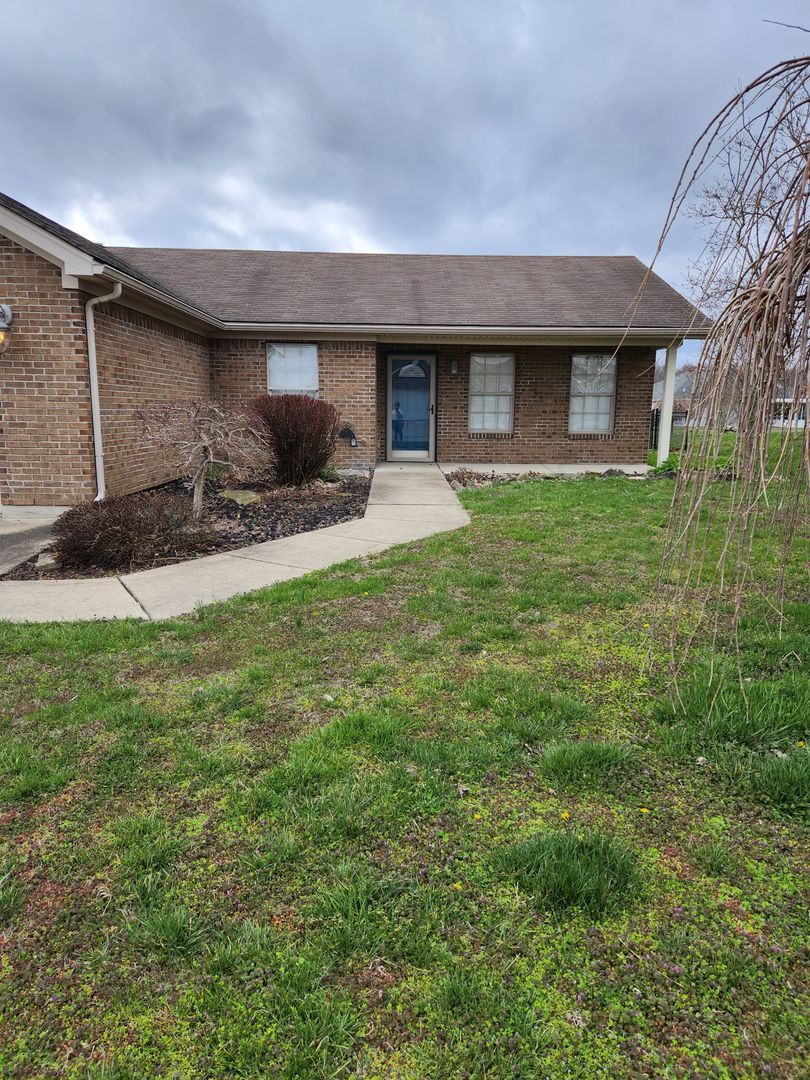 Sellersburg House: 12115 Pinta Place