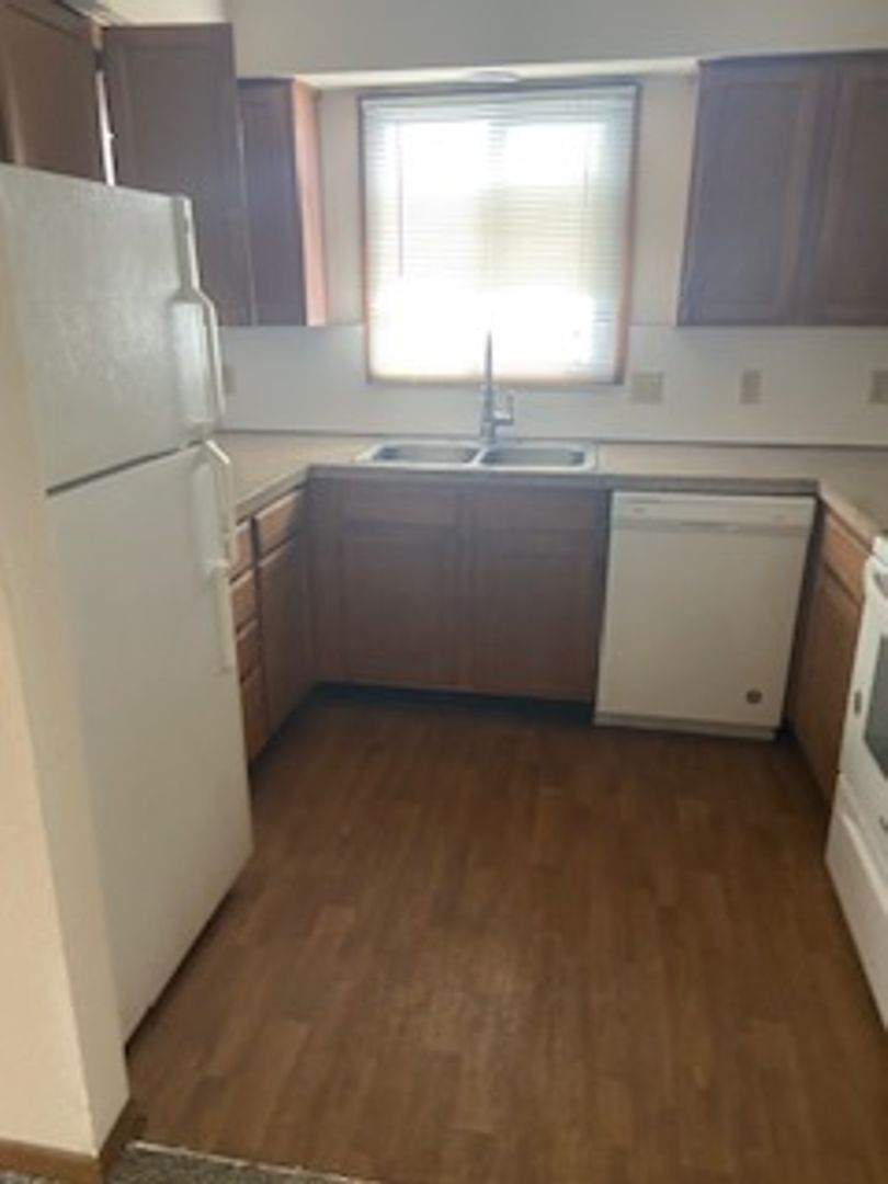 Omaha Apartment: C/O 5101 Grover Street