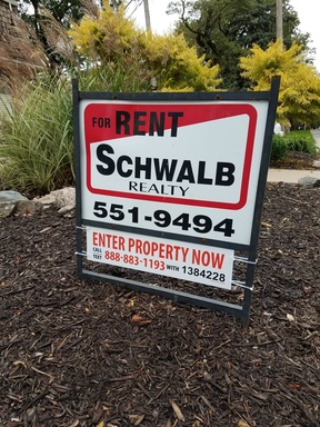 Highly sought after Blackstone 1 bedroom apartment – photo 1