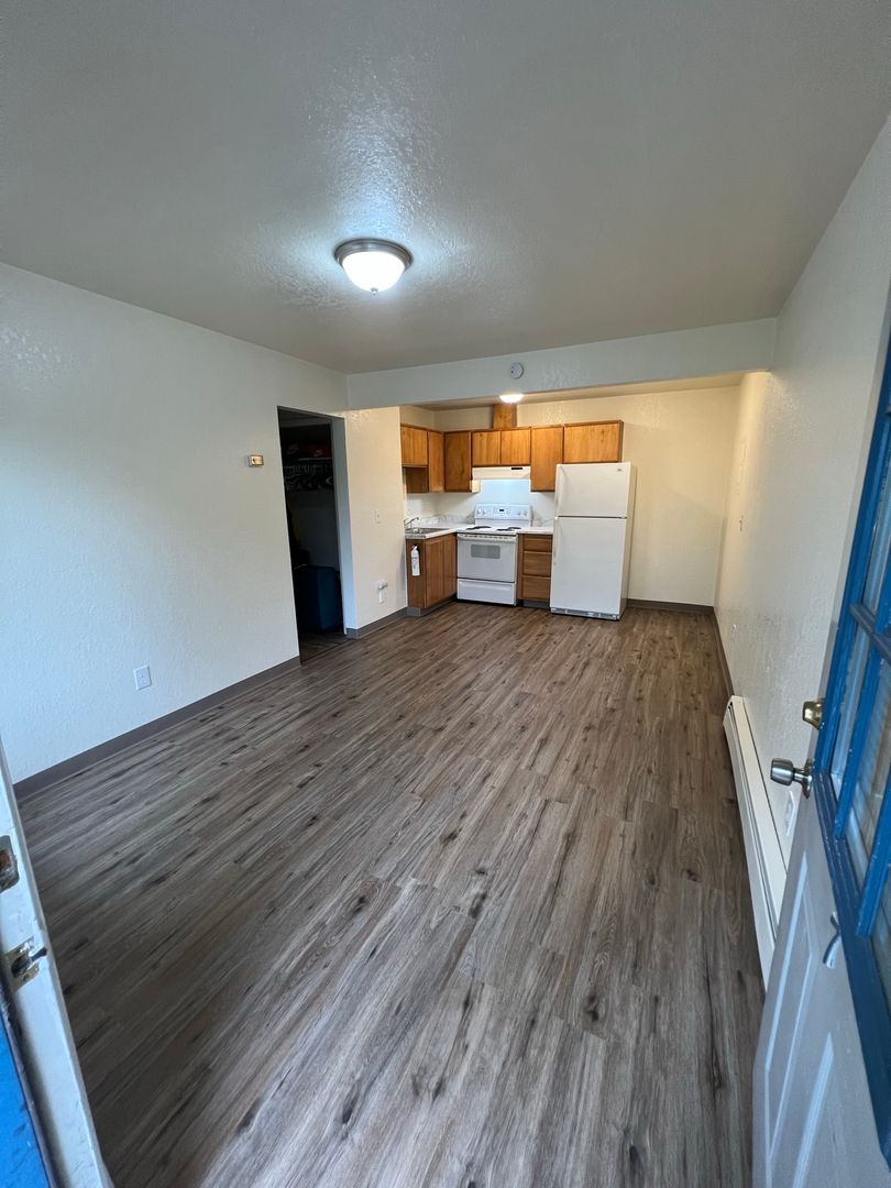 Anchorage Apartment: 2224 D Street