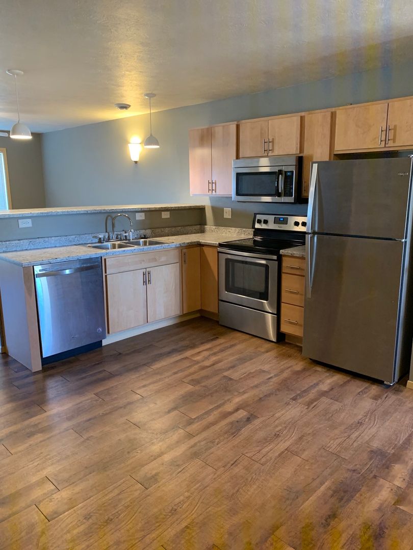 Tea Apartment: 300 Haley Pl