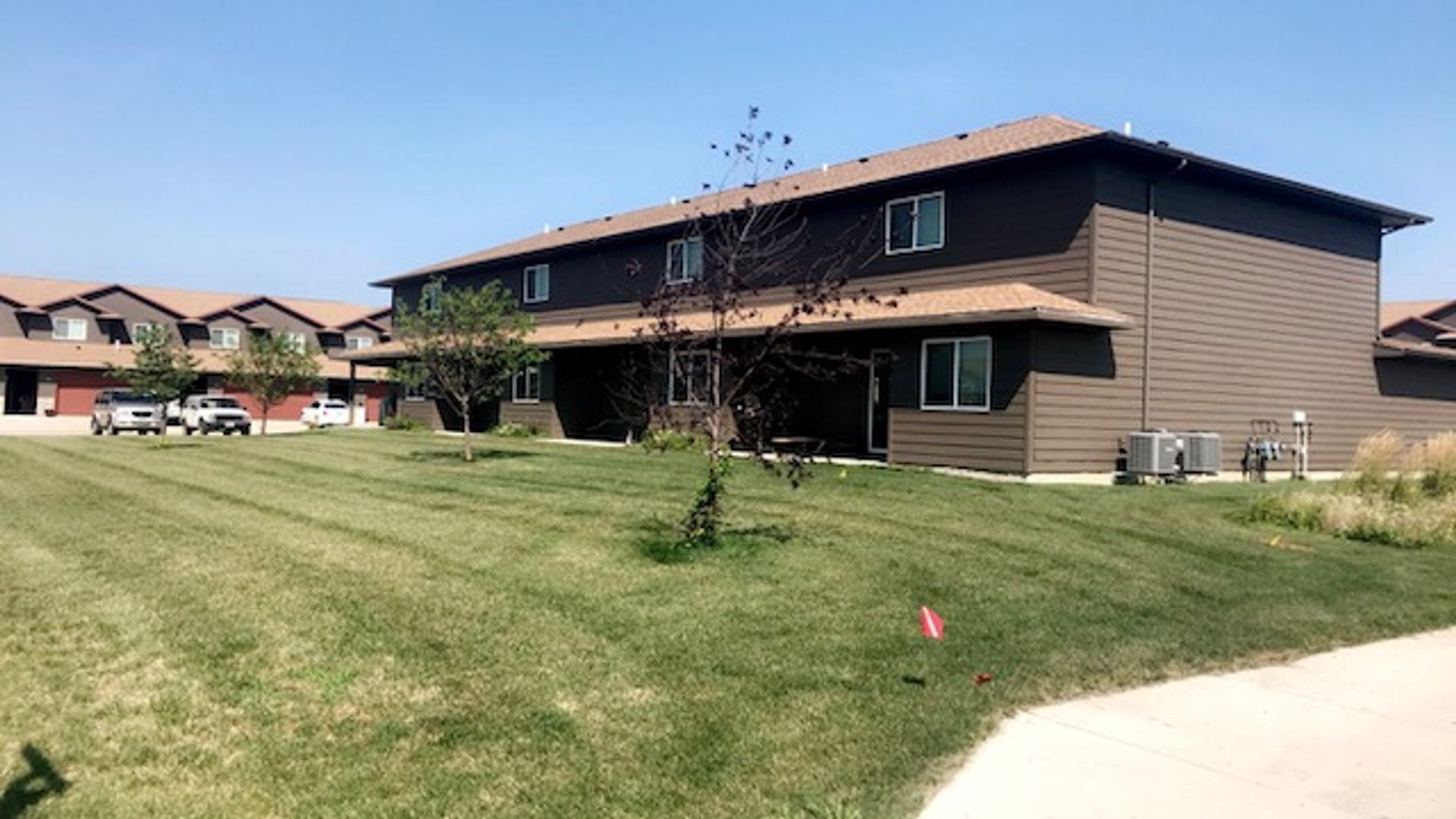 Tea Apartment: 100 Owen Pl