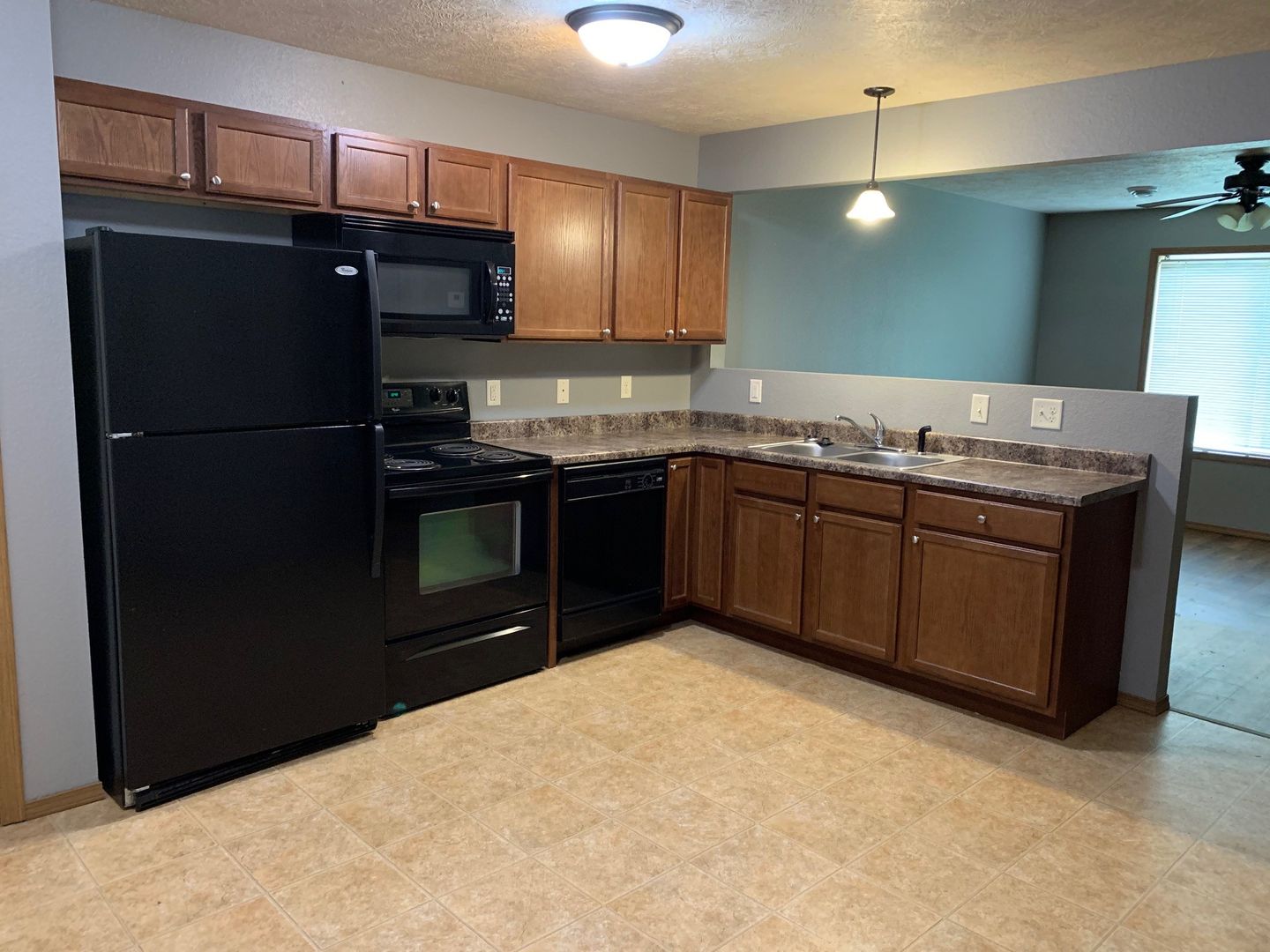 Tea Apartment: 335 Arianna Pl