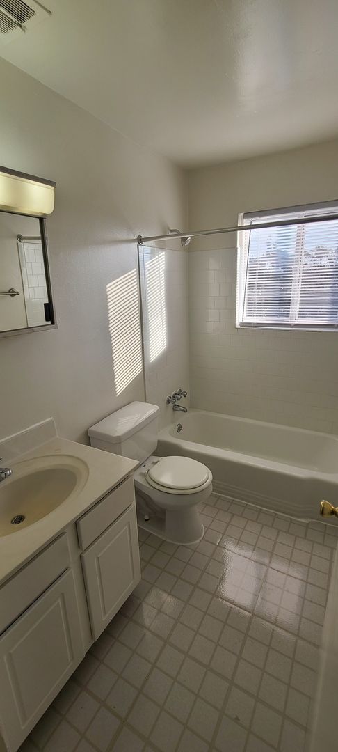 Baltimore Apartment: 4601 Pen Lucy Rd