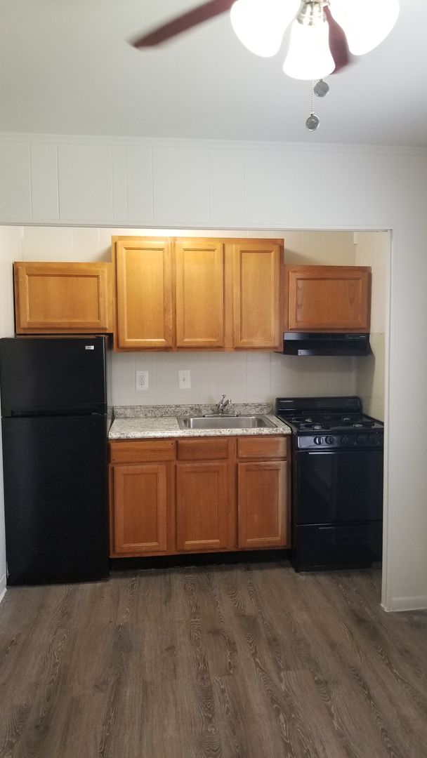 Baltimore Apartment: 219 Atholgate Lane