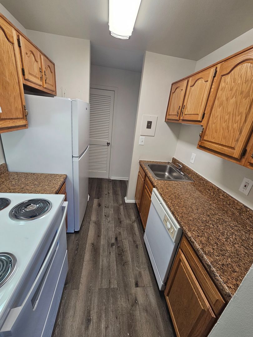Baltimore Apartment: 131 North Bend Road