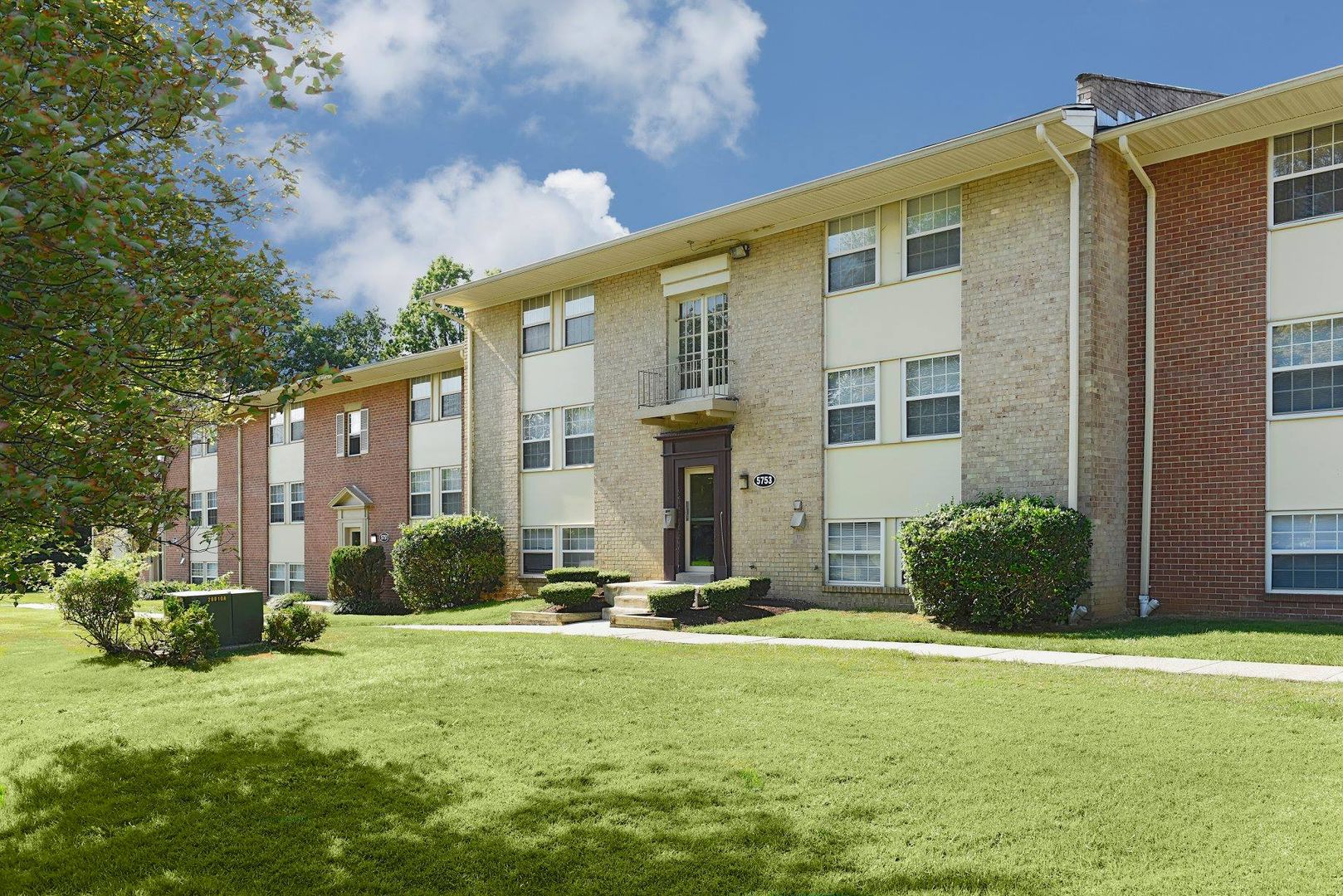 Baltimore Apartment: 5738 Cedonia Avenue