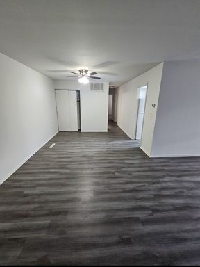 2 Bedroom Rental – 224 Stonecroft Road, #H, Baltimore, MD 21229