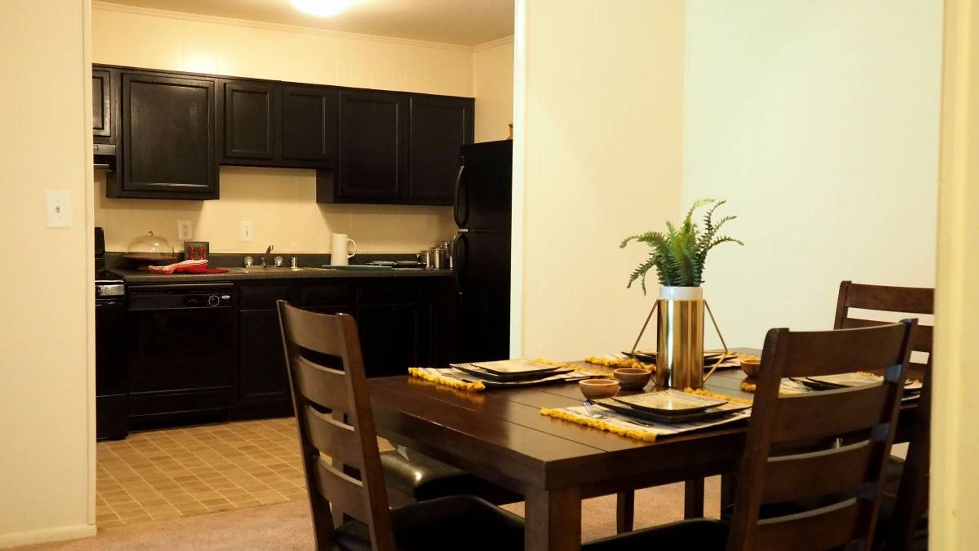 Baltimore Apartment: 219 Atholgate Lane