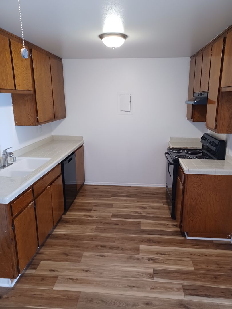 Buena Park Apartment: 6412 Crescent Ave