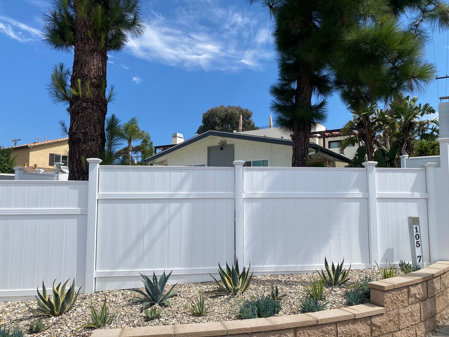 San Clemente Apartment: 105-107 E El Portal
