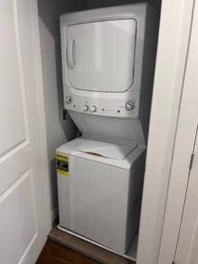 Newly renovated W/D in unit!! – photo 1