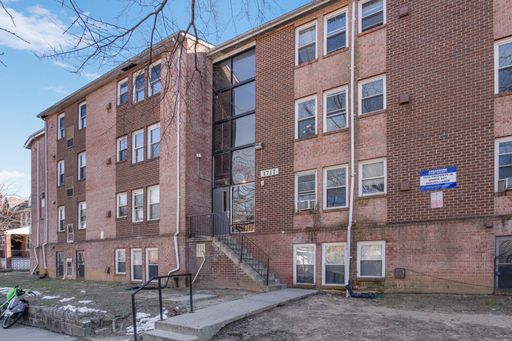 RENOVATED 3 Bedroom --- ALL UTILITIES INCLUDED!!! – photo 1