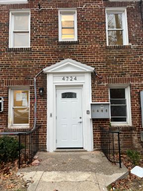 Newly renovated W/D in unit!! – photo 1