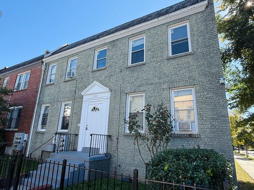 Newly Developed 3BR/1BA - IMMEDIATE MOVE-IN – photo 1
