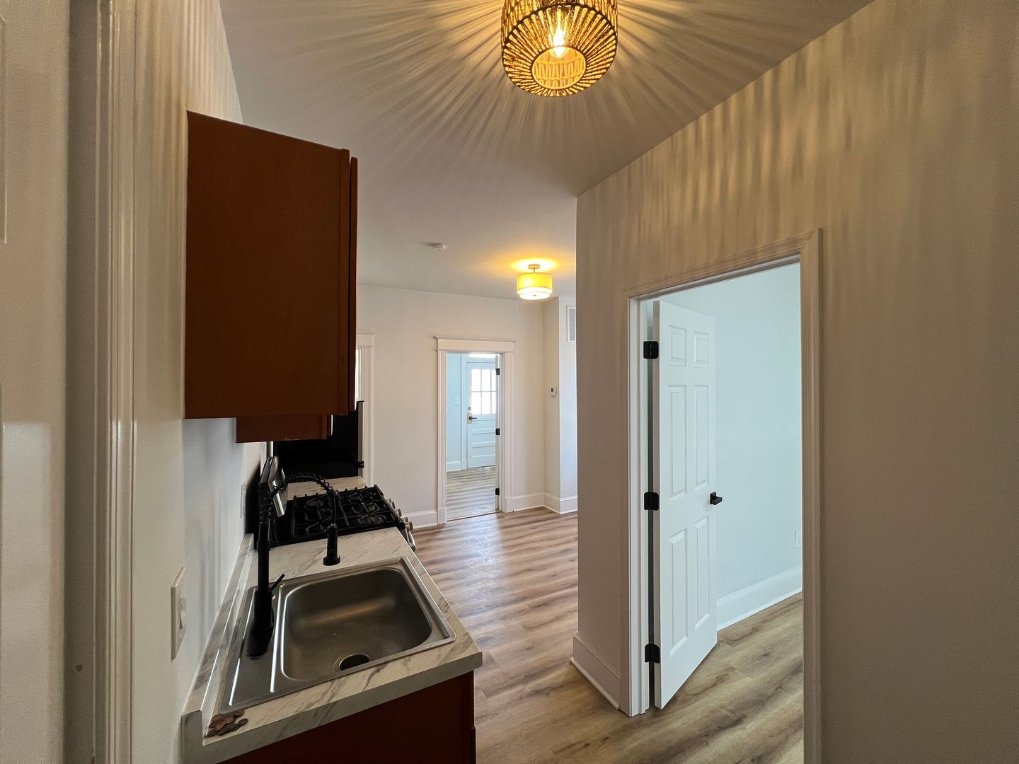 Washington Apartment: 1941 16th St SE