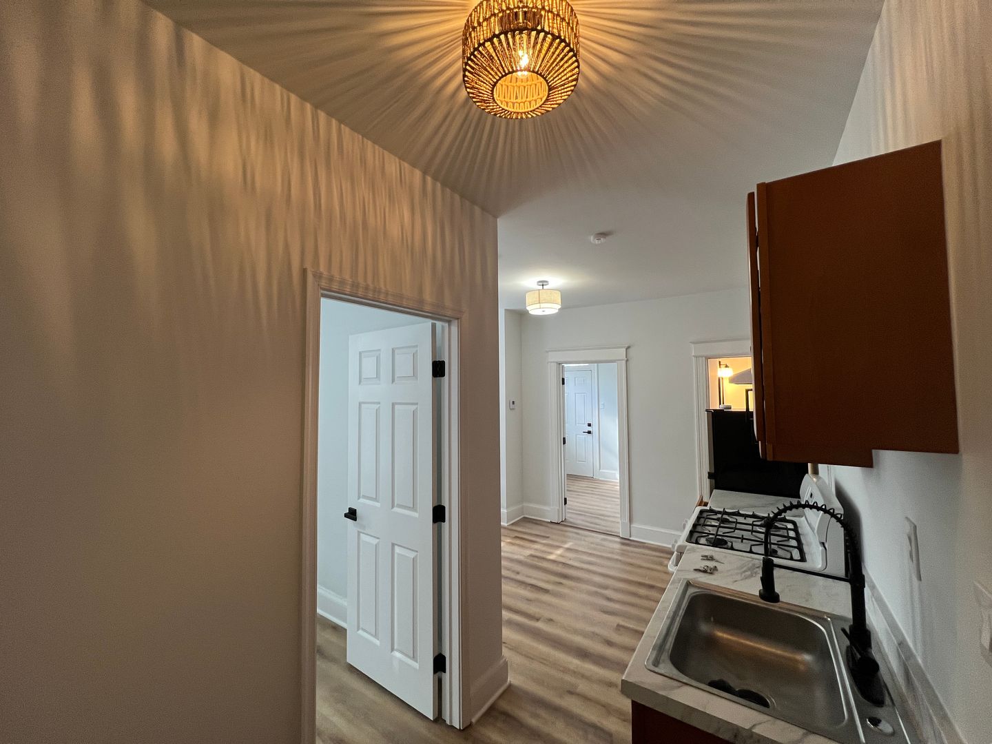 Washington Apartment: 1941 16th St SE