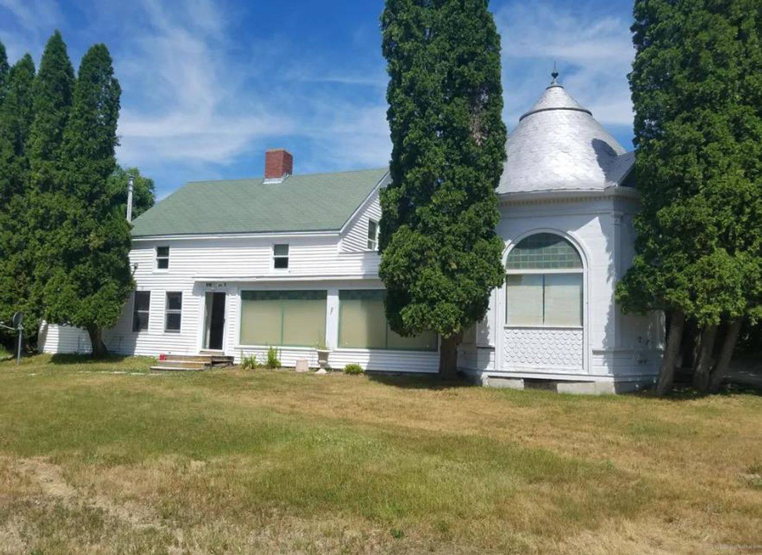 Bangor Apartment: 996 State St.