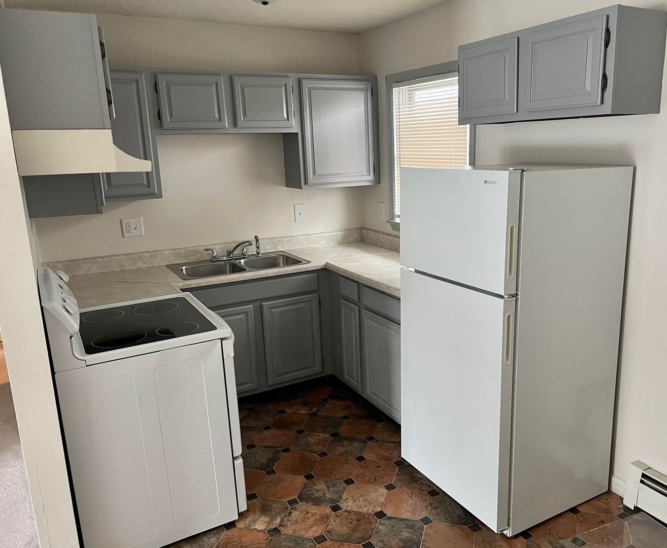 Bangor Apartment: 148 Fifth St.