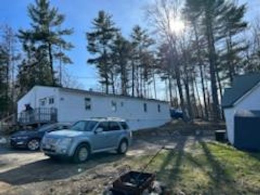 2-BEDROOM APARTMENT — NEWPORT, MAINE