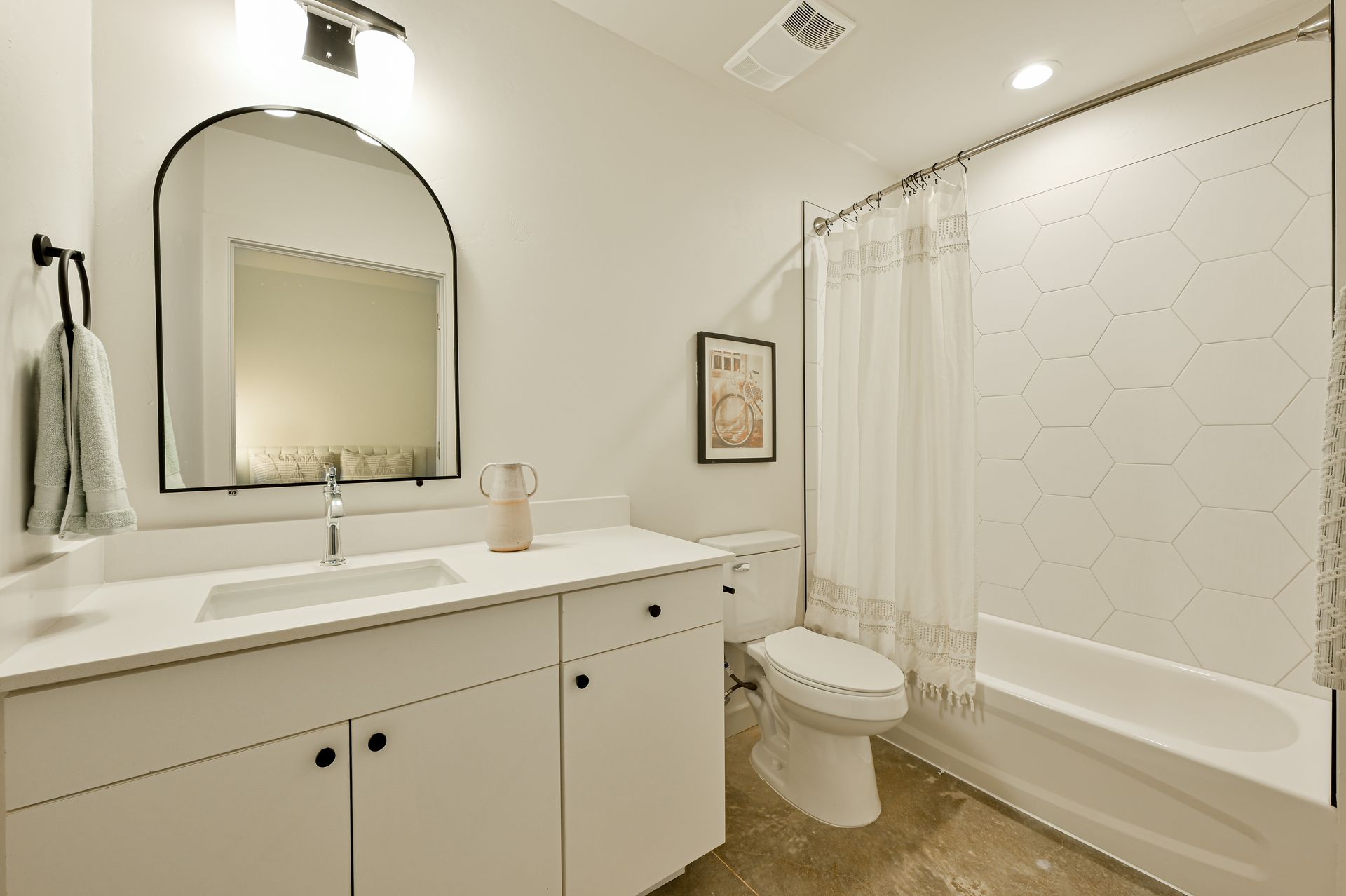 Oklahoma City Apartment: 1125 NW 26th St.