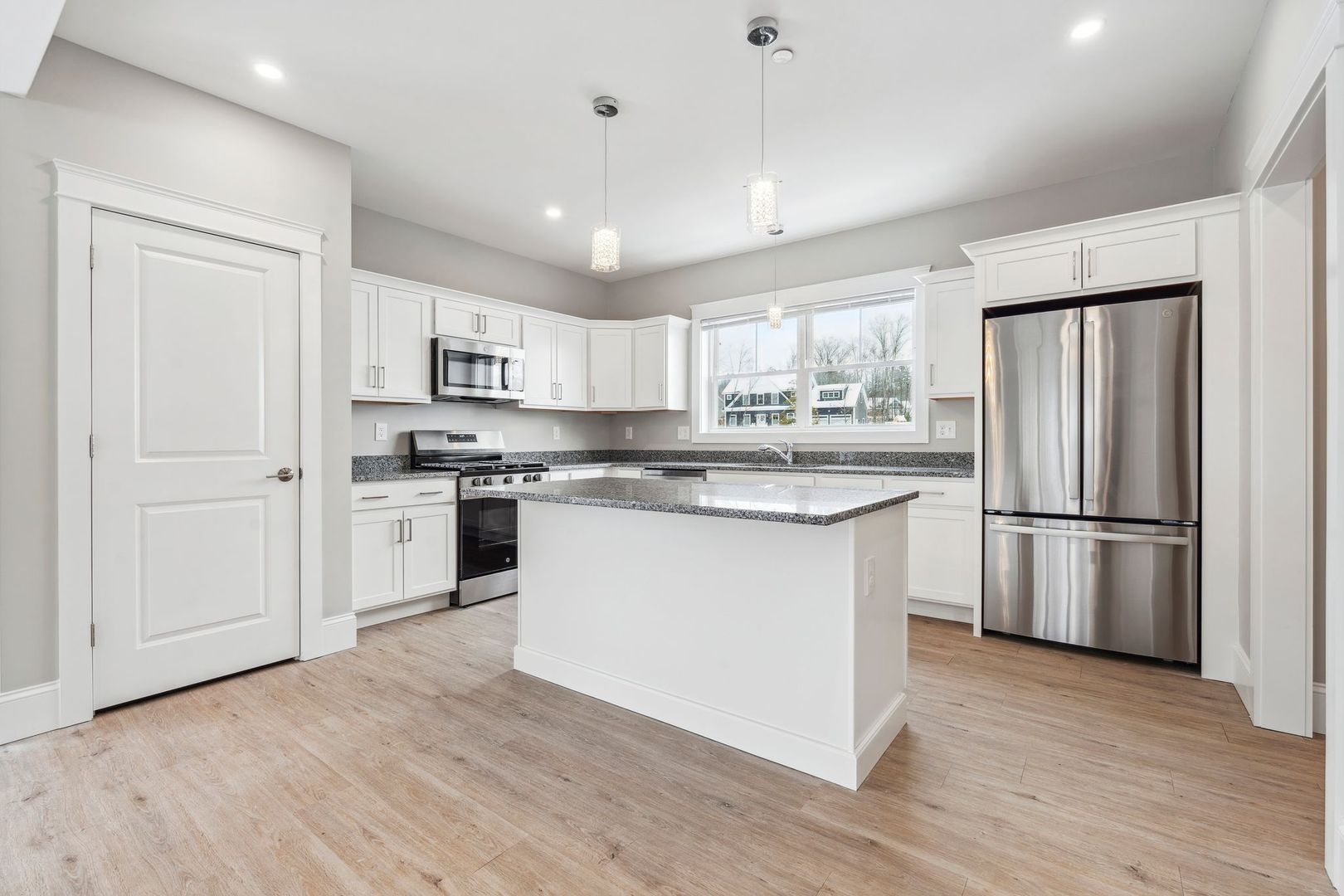 Barrington Townhome: 3 Quill Ln - Unit 208