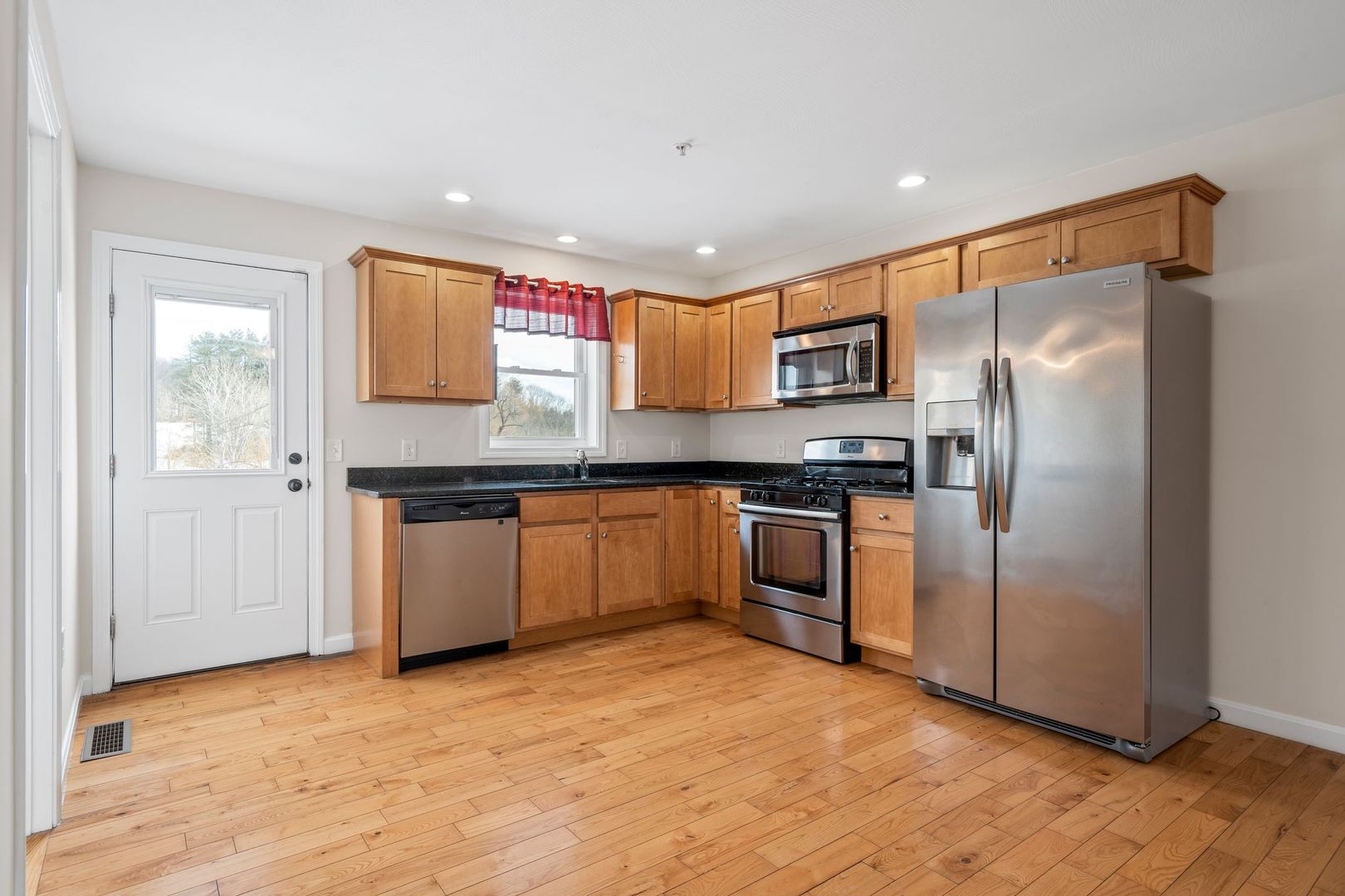 South Berwick Apartment: 80 Main St