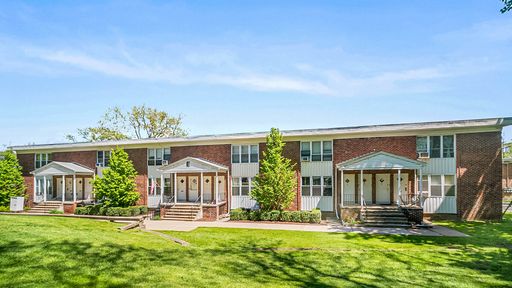 Newly renovated large 2 beds 1 – photo 1