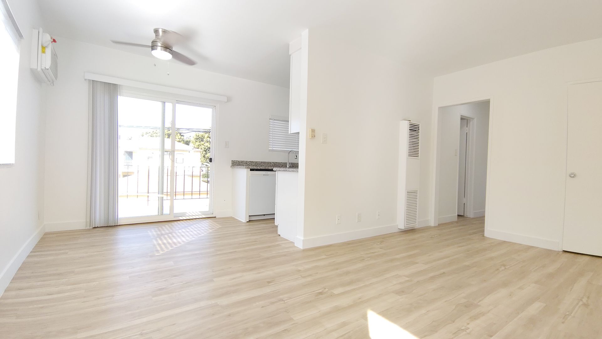 Los Angeles Apartment: 3820 Frances Ave