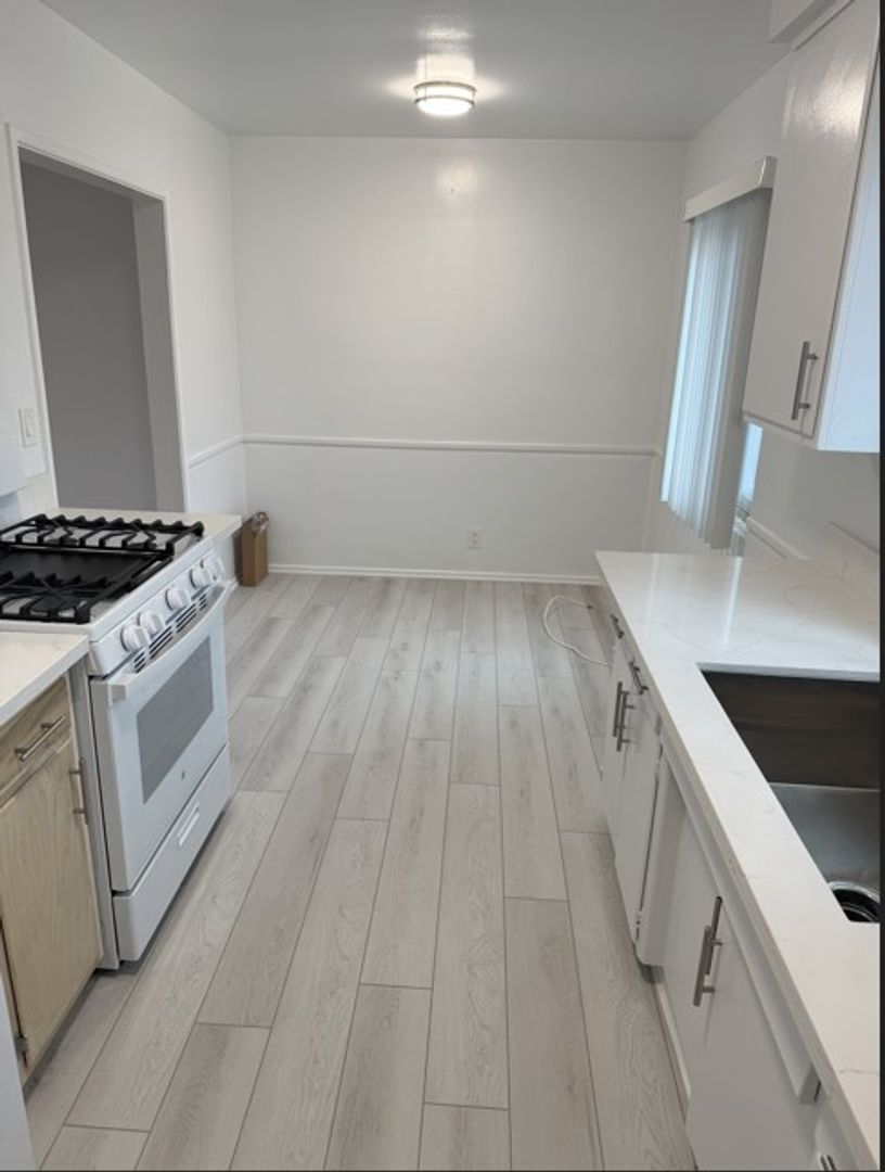 Los Angeles Apartment: 4410 Martin Luther King Blvd