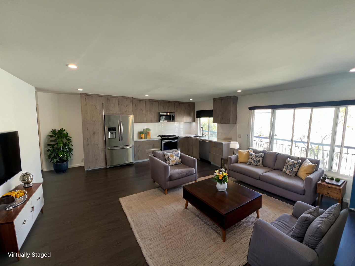 Santa Monica Apartment: 1434 10th Street