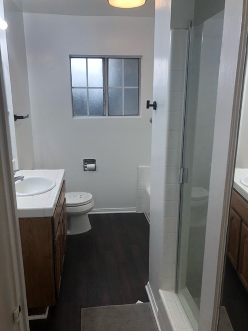 Beverly Hills Apartment: 355-81 S. Rodeo Drive