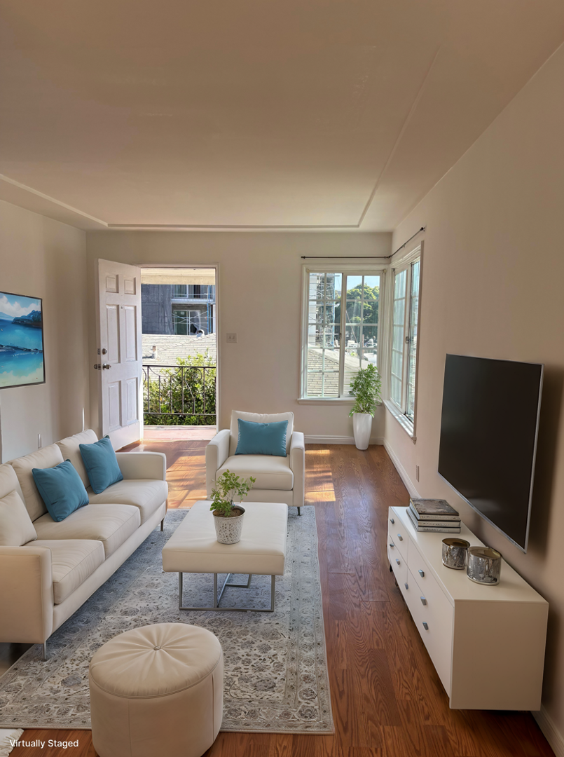 Los Angeles Apartment: 2584 S. Sepulveda Blvd.