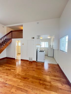 2535 Kansas Ave #200, Santa Monica, CA 90404