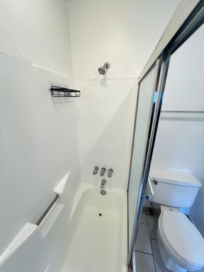 2535 Kansas Ave #200, Santa Monica, CA 90404