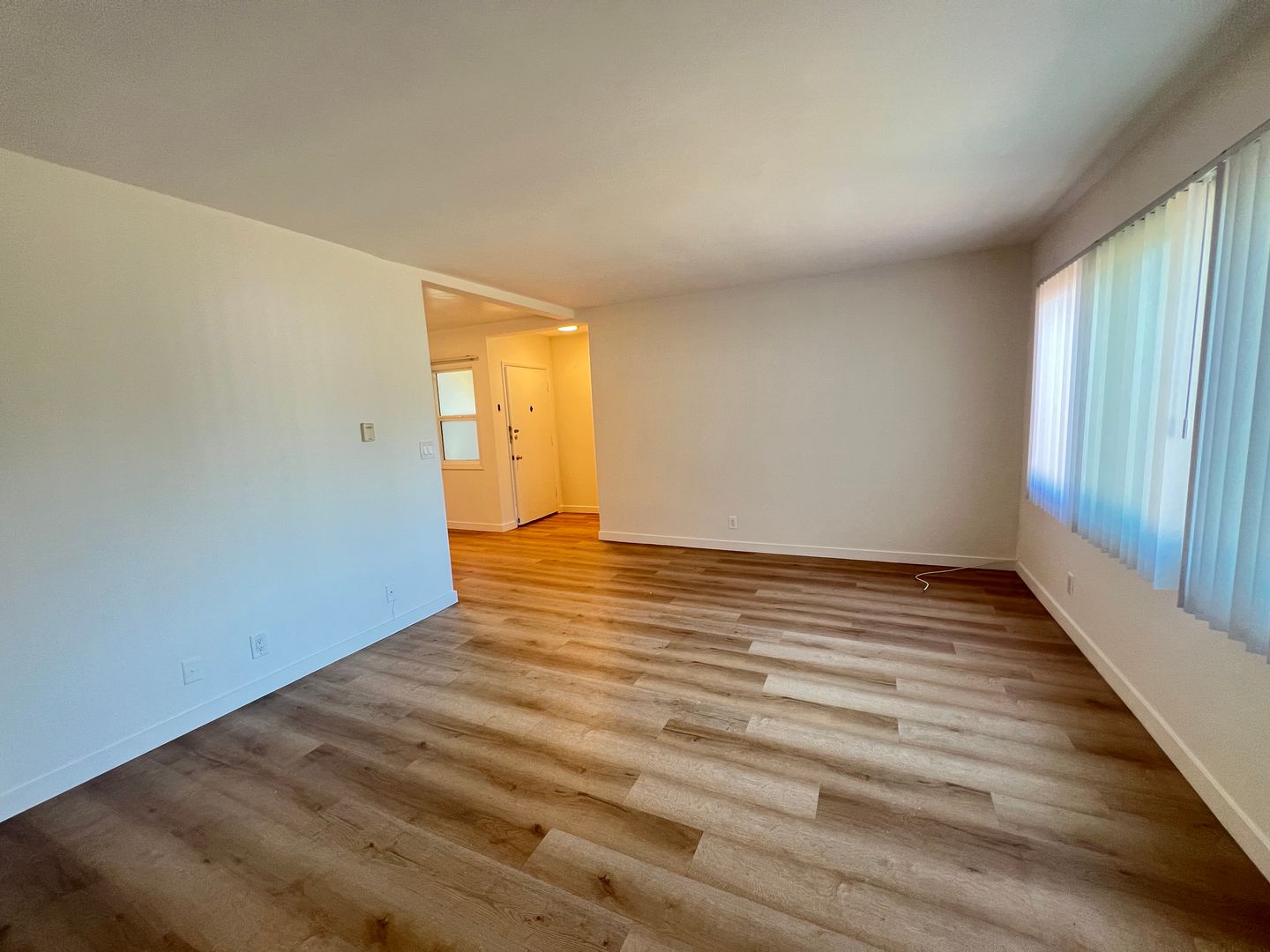 Santa Monica Apartment: 1455 24th Street