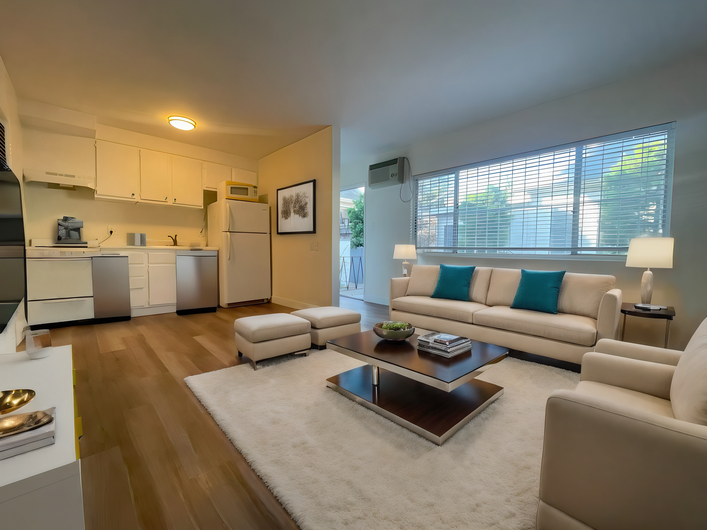 Los Angeles Apartment: 1194 W. 30th Street