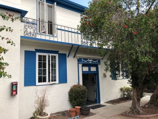Charming 2-Bed, 2-Bath Unit in Prime Westwood Location Near UCLA – photo 1