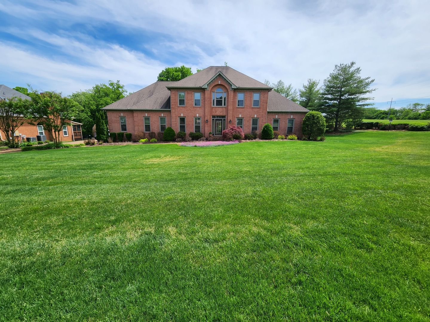 Brentwood House: 9351 Smithson Lane