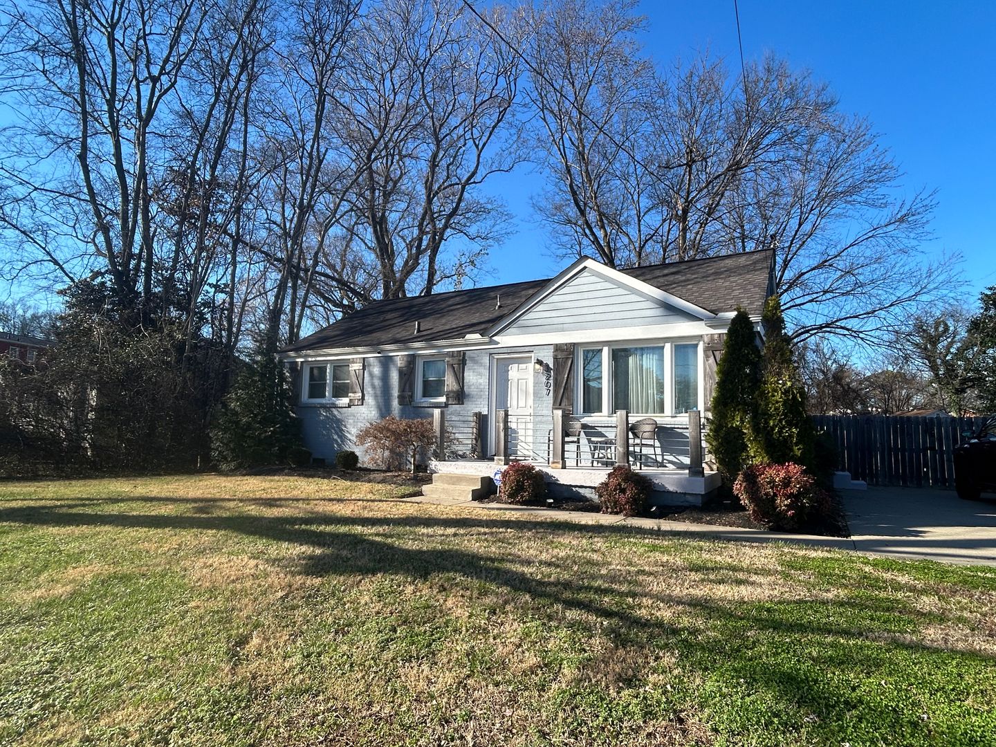 Nashville House: 3207 Southlake Dr.