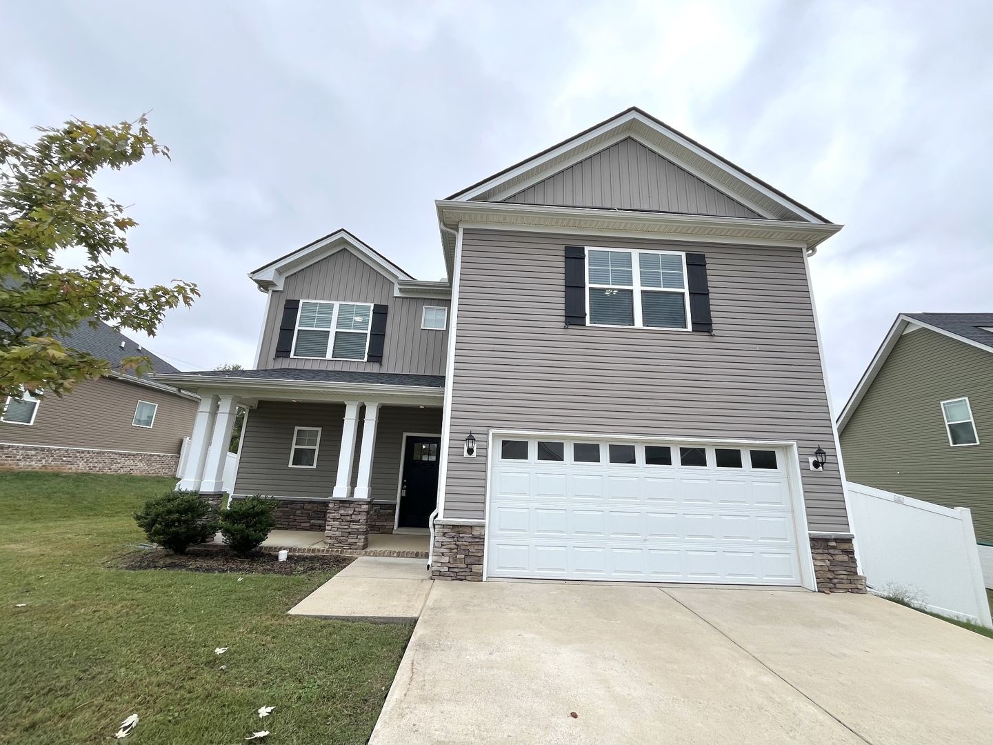 Spring Hill House: 105 E Coker Way