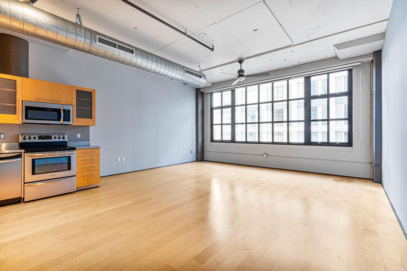 Portland Apartment: 1400 NW Irving St, Unit 510