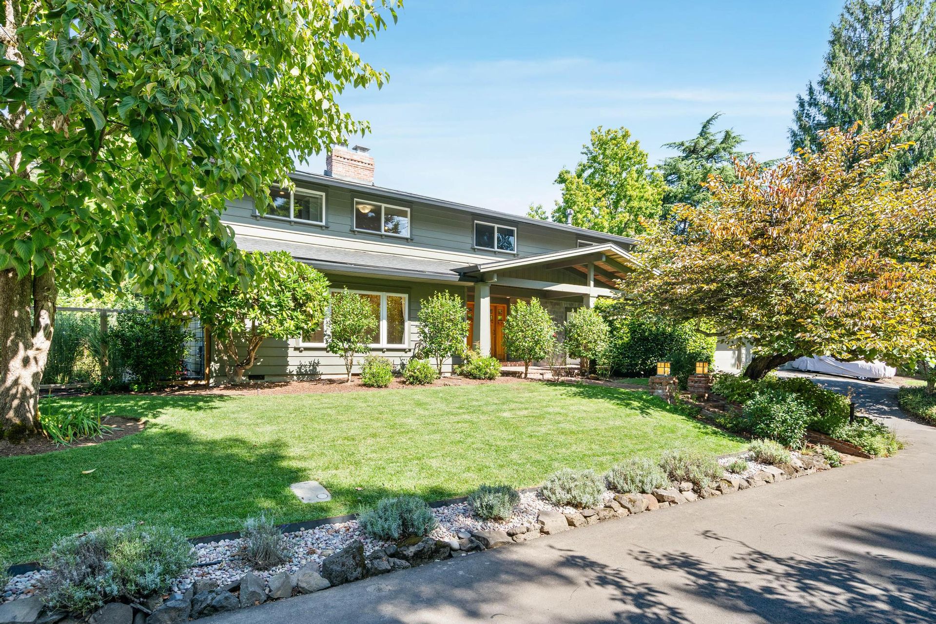 Lake Oswego Apartment: 13745 Cameo Ct - house